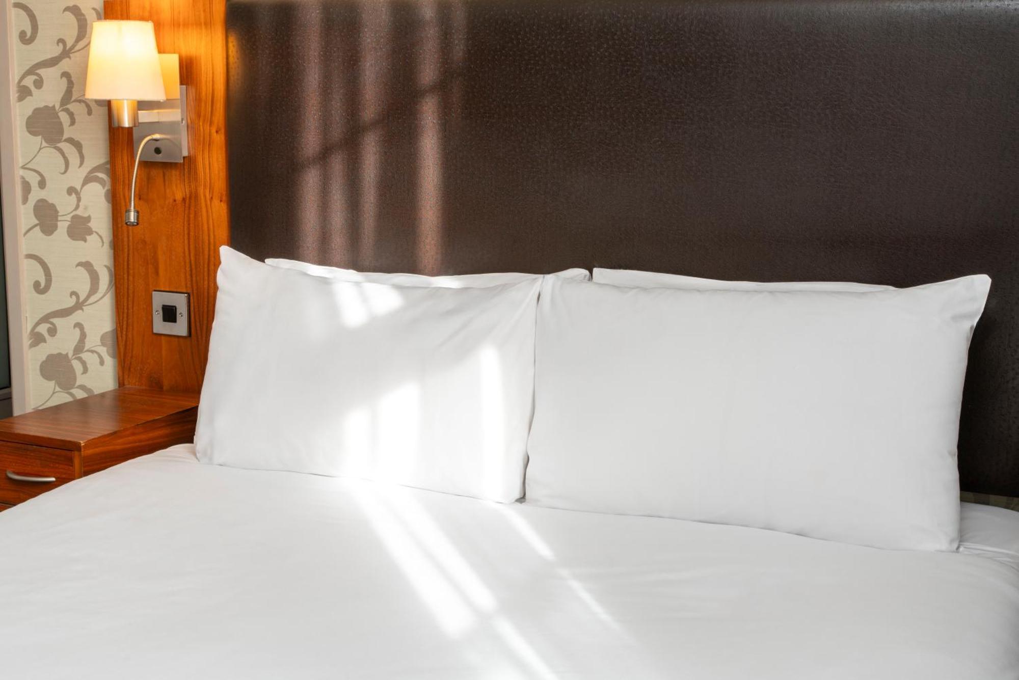 London Aerodrome Hotel, Bw Signature Collection 4*