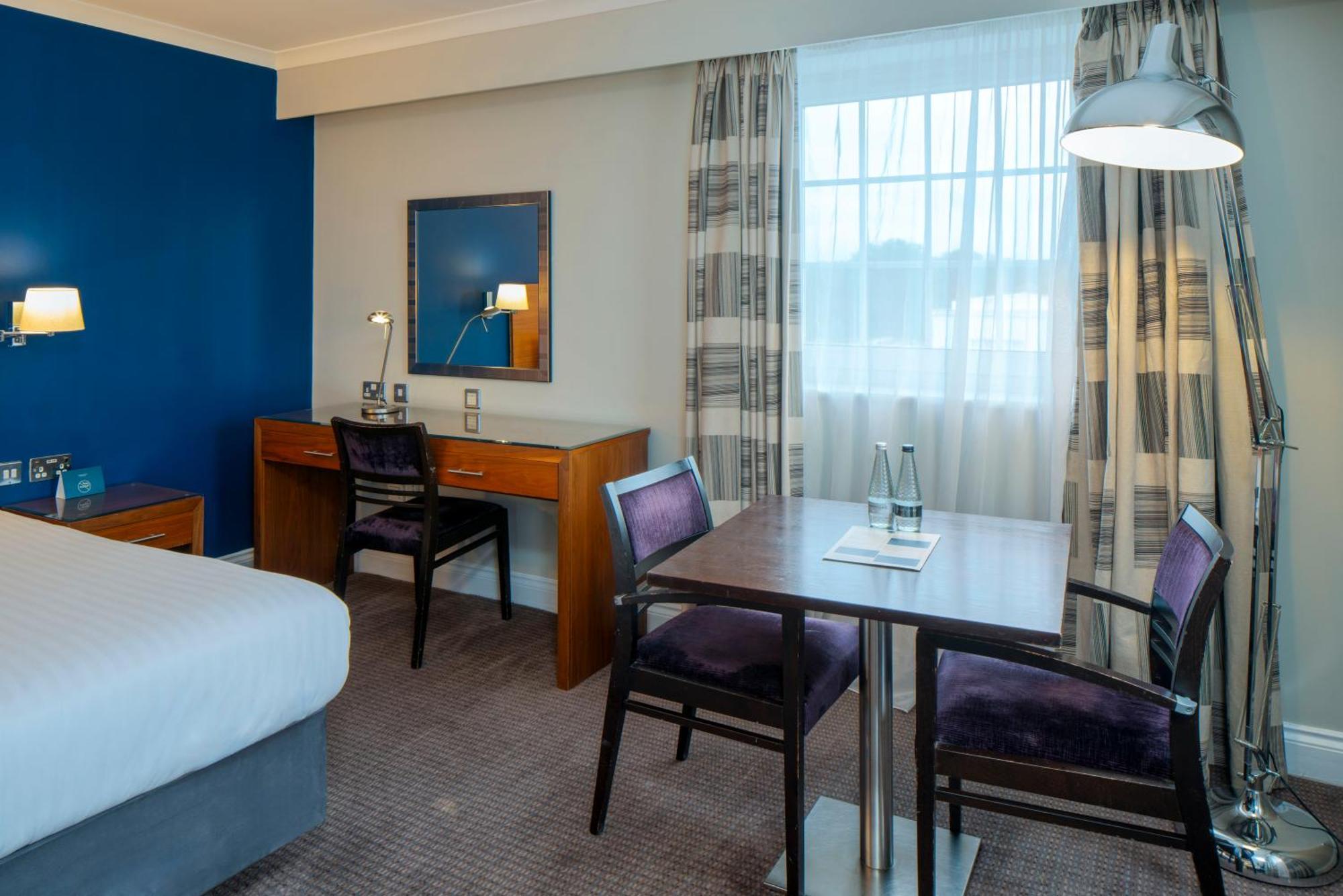 London Aerodrome Hotel, Bw Signature Collection Hotel