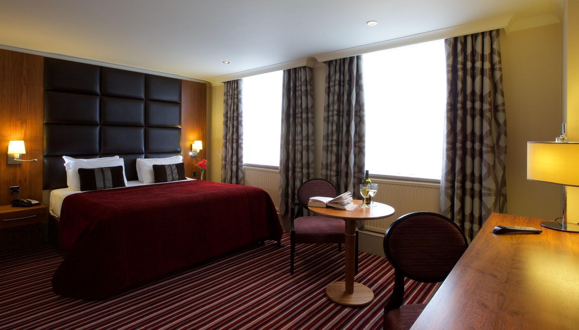 London Aerodrome Hotel, Bw Signature Collection Hotel London Borough of Croydon