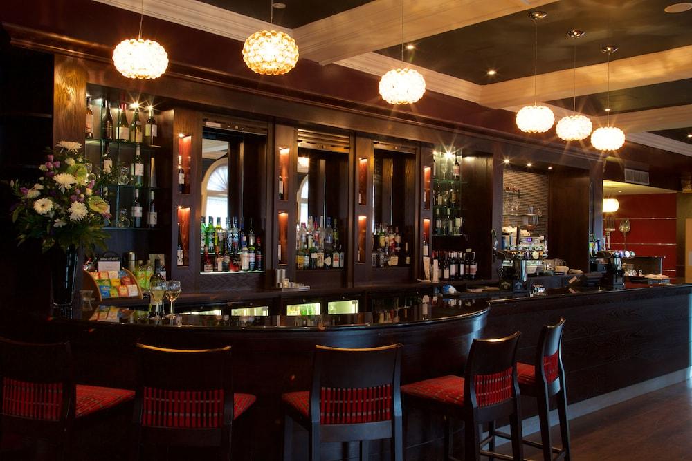 Отель London Aerodrome Hotel, Bw Signature Collection Кройдон