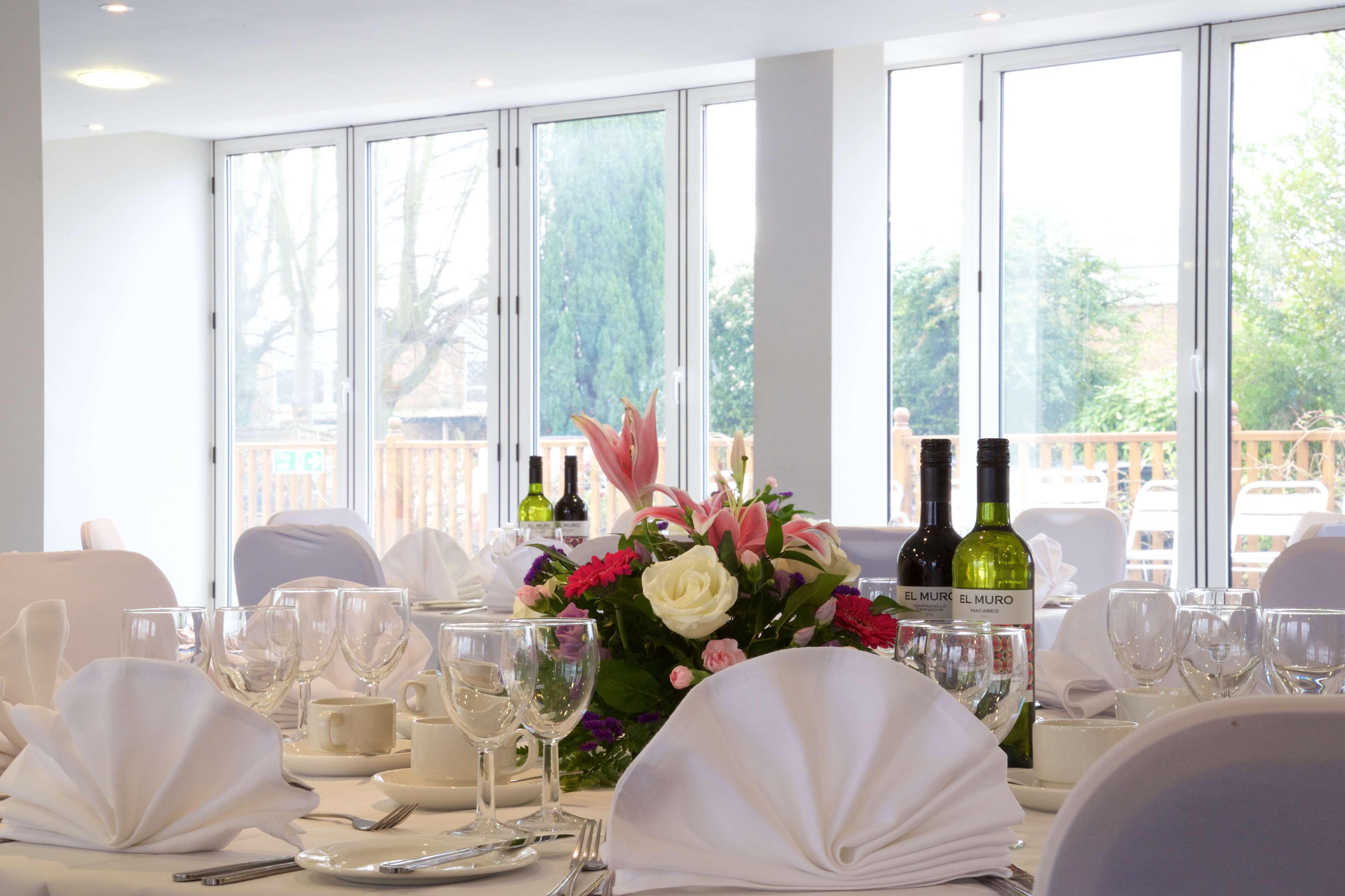 London Aerodrome Hotel, Bw Signature Collection
