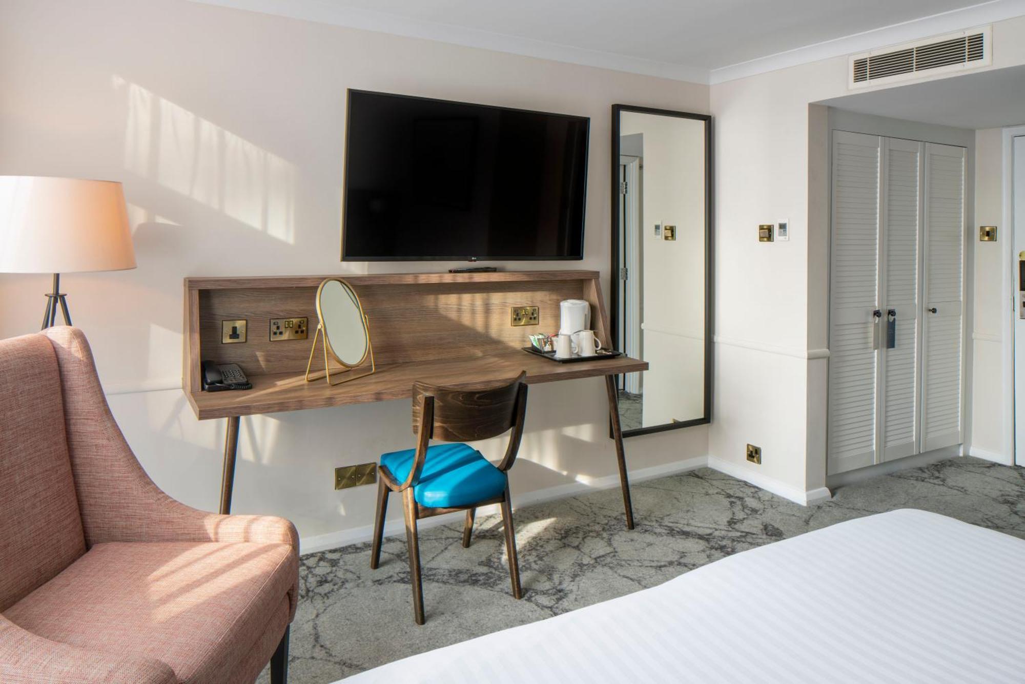 London Aerodrome Hotel, Bw Signature Collection Отель 4*