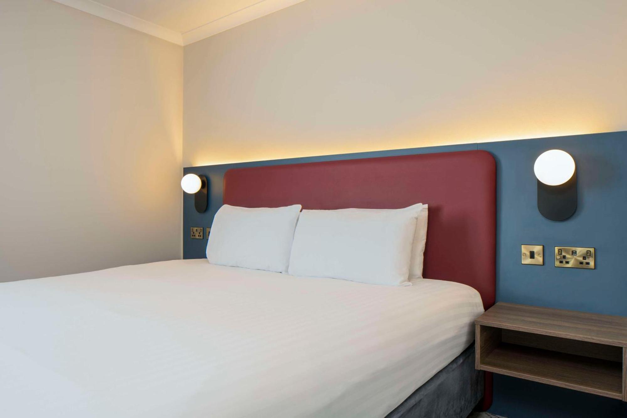 London Aerodrome Hotel, Bw Signature Collection 4* Кройдон